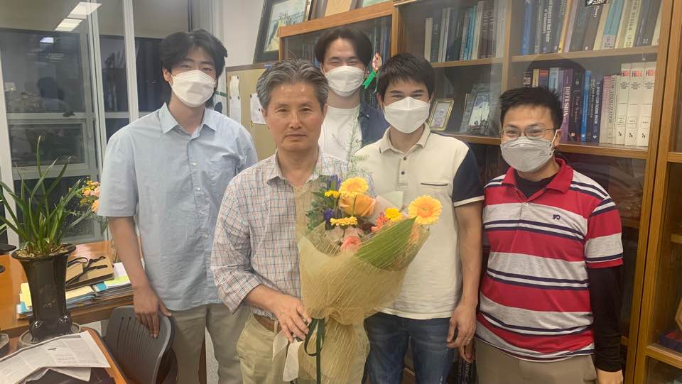 박원규 교수님 생신 (2022.09.24) 2022_09_23_교수님 생신.jpg